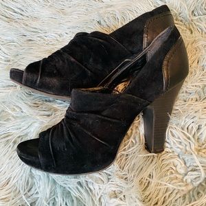 Worthington brand peep toe faux suede heels